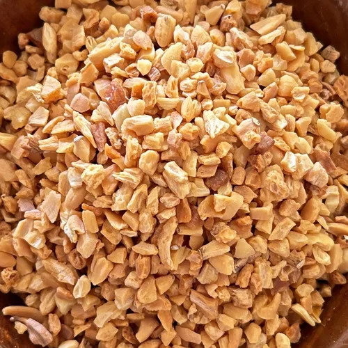 3-5 Mm Chopped Dehydrated Garlic - Moisture (%): Max 6%