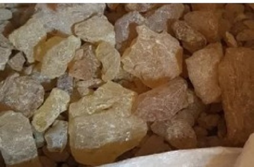 Loose Solid Gum Copal - 99% Purity, Industrial Grade | Long Shelf Life, Balanced Composition, Hygienically Packed