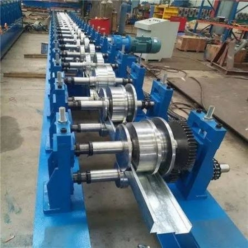 Hydraulic frame roll
