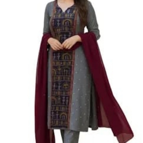 Soft Fabric Ladies Suit Set - Color: Different Color