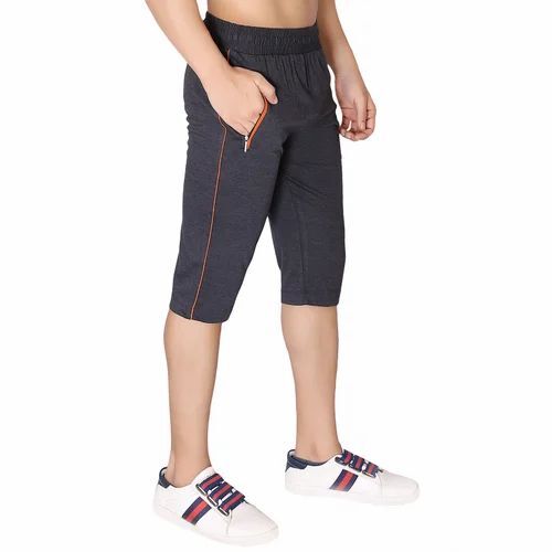 Men Black Hosiery Cotton Capri