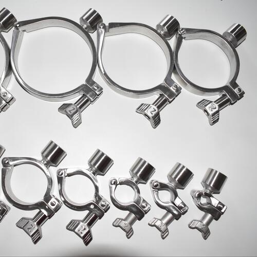 Pipe Clamp - Material: Metal