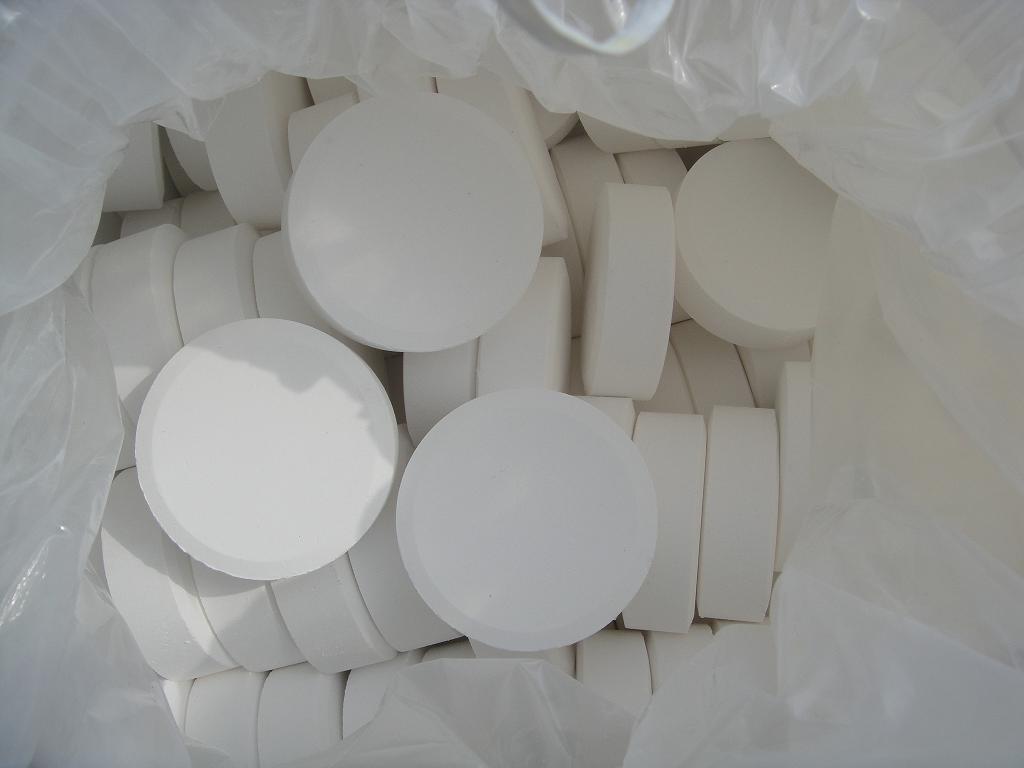 Trichloroisocyanuric Acid Tcca 90% Trichloro - Application: Disinfection