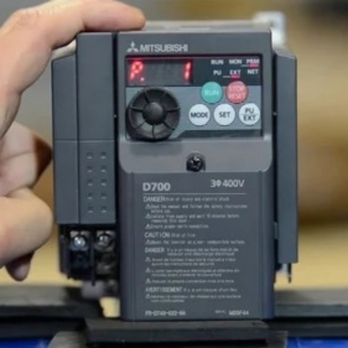 Mitsubishi FR-D740-120-E16 VFD