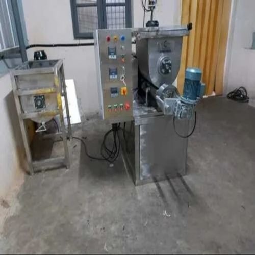 Automatic Pasta Extruder Machine