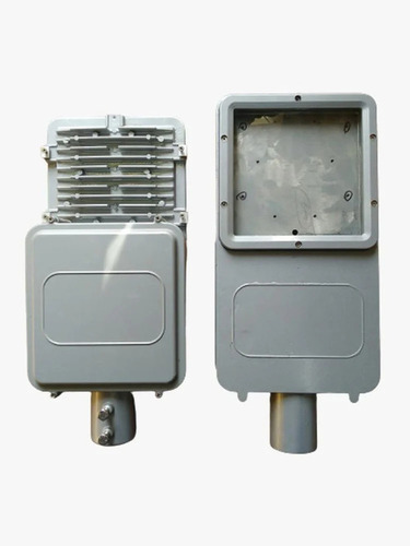 Low-Maintenance Street Light - Color: 1