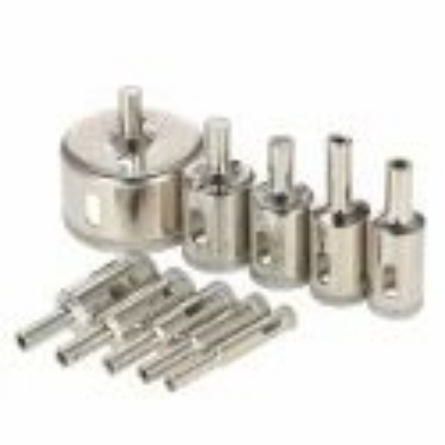 Diamond drill bits