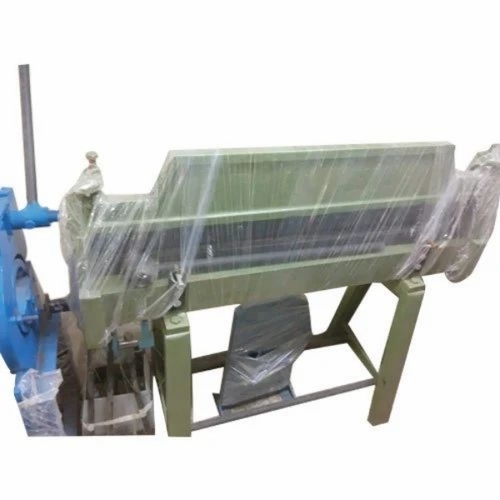 Trunk folding machine