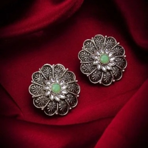 Stylist Round Earrings