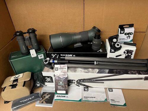 Vortex Razor HD 11-33X50 Straight Spotting Scope Range Finder Bundle 