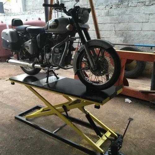 Two Wheeler Hydraulic Service Ramp - Black and Yellow, 1 Ton Max Load, 400 kg Lift Capacity | AC Powered