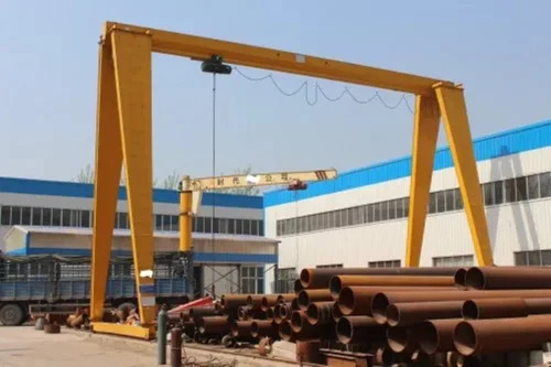 Electric Gantry Crane - Color: Yellow