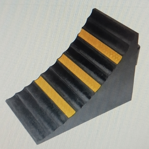 Truck wheel chock