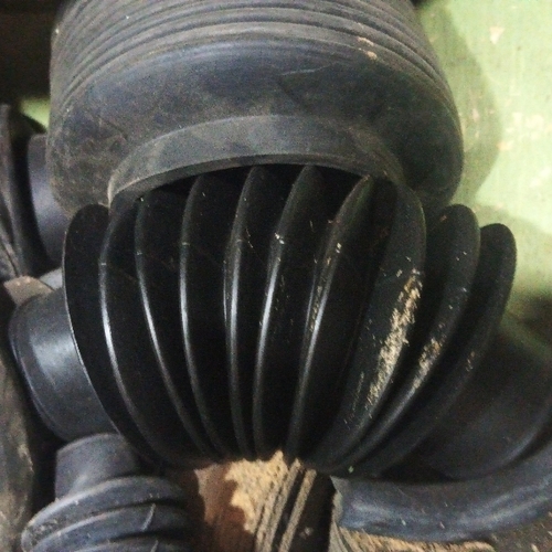 Rubber conector