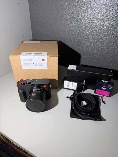 Leica Q3 Digital Camera Excellent Condition 28mm