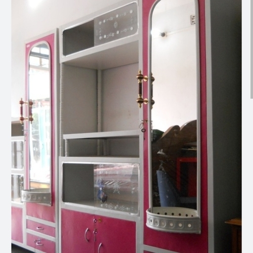 Elegant Design Steel Showcase