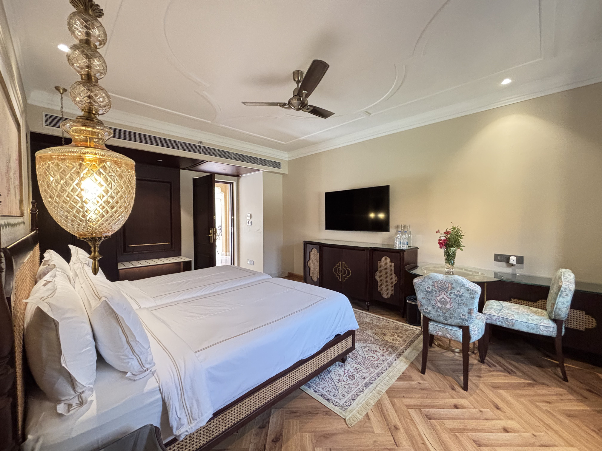 Palace Room Service With Private Terrace