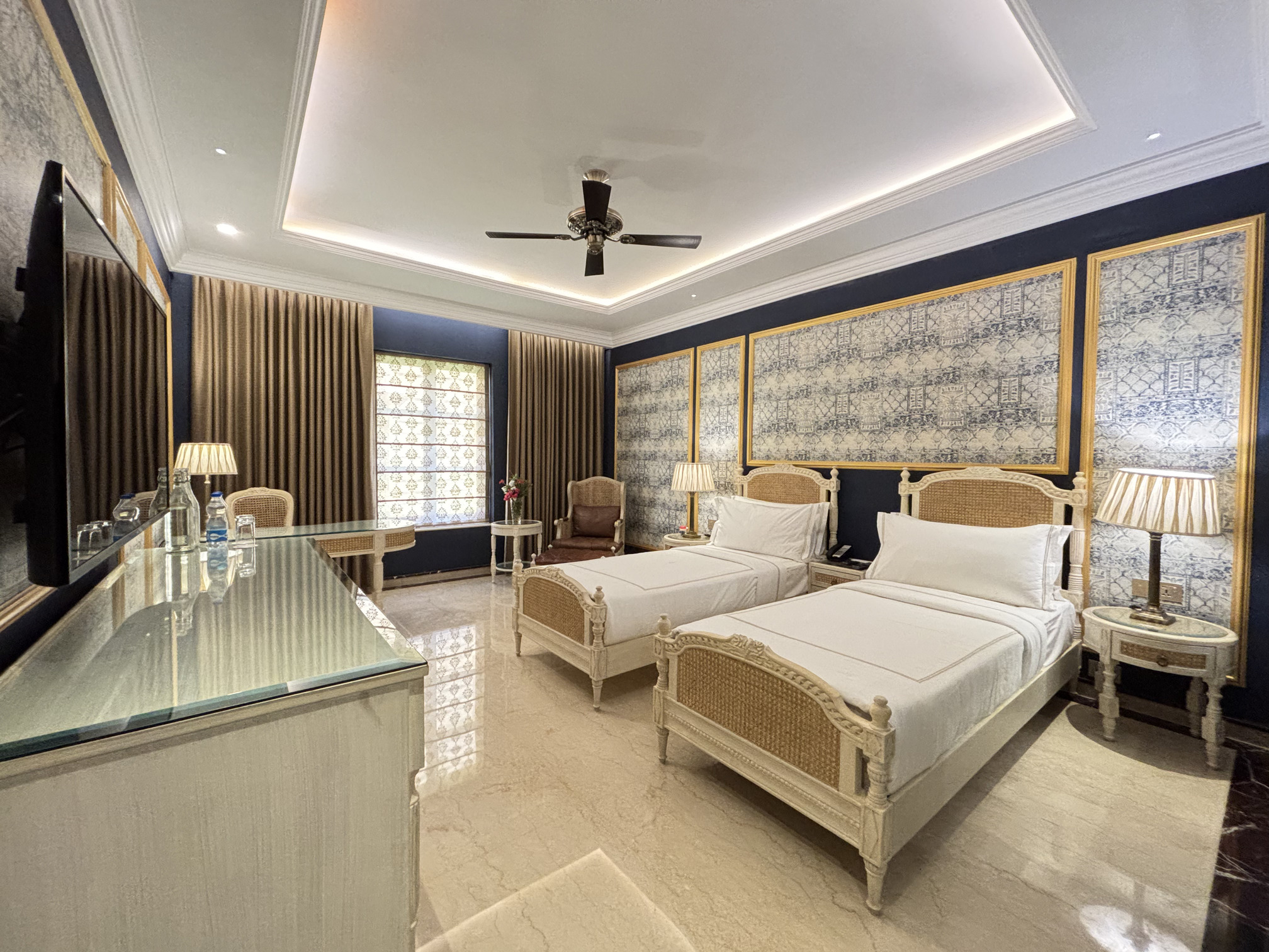 Palace Twin Room Services