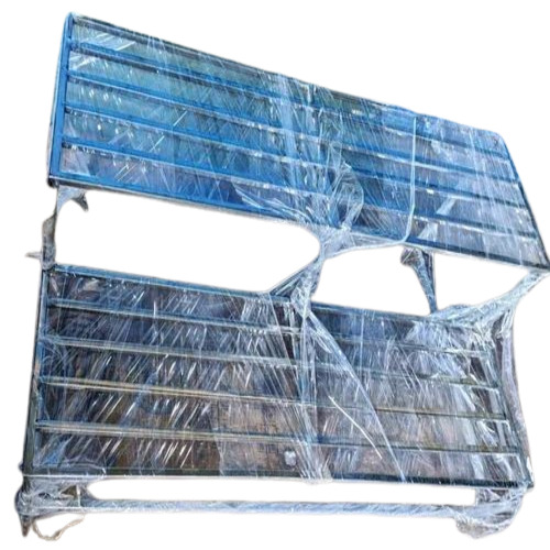 Plain Iron Pot Stand