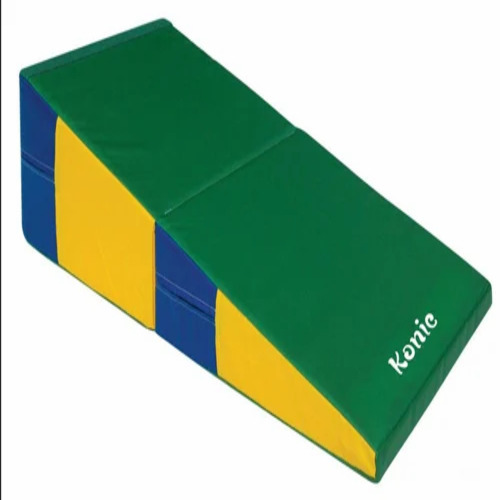 Incline Folding Gymnastics Mattress