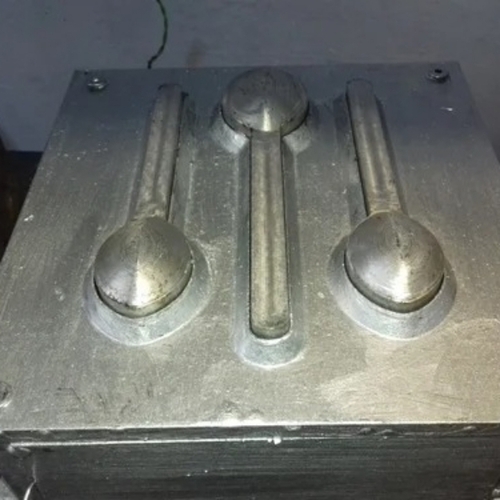 Pakku mattai spoon die