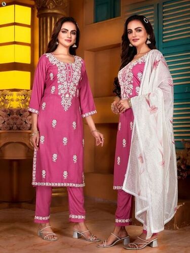 Lucknowi Embroidery Work Kurti Set
