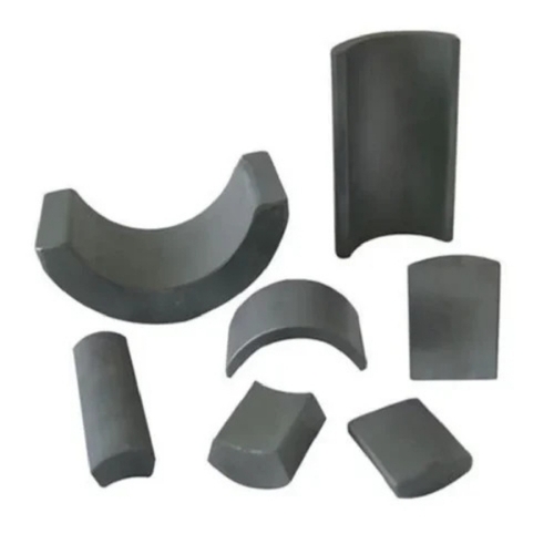 Arc Magnet