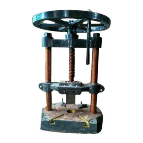 Manual Paper Plate Machine