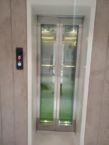 4 Passenger Lift - Max. Lifting Height: 20  Meter (M)