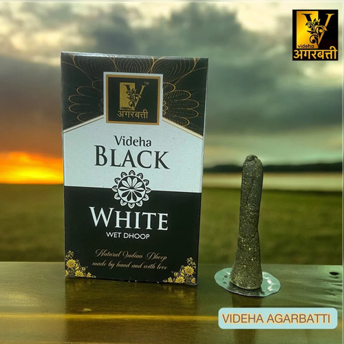 Black White Wet Dhoop