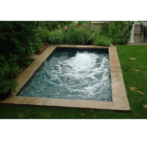 Rectangular Jacuzzi