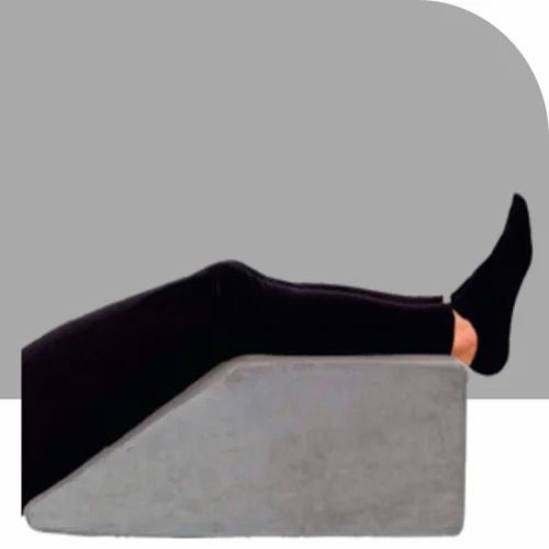 01 Plain Wedge Pillow