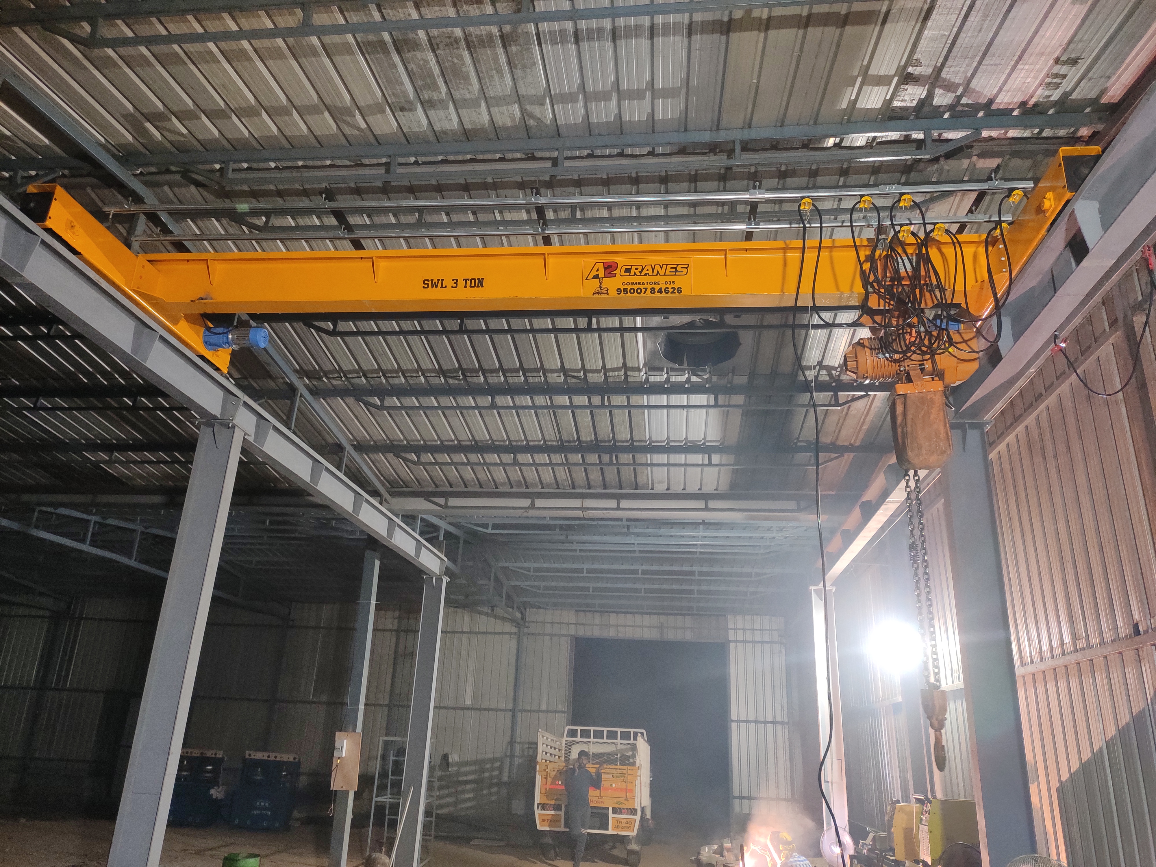 Industrial Eot Crane - Color: Green