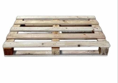 900 Kg Four Way Industrial Wooden Pallets