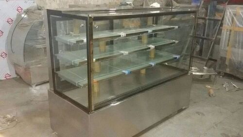 Elegant Look Cake Display Counter