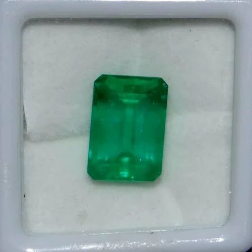 Natural Emerald Stone