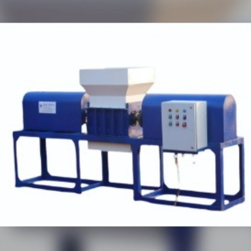 Plastic shredder machine