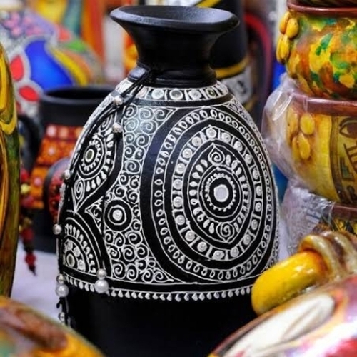 Handicraft Pot