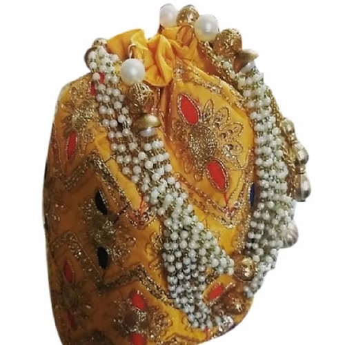 Plain potli bag