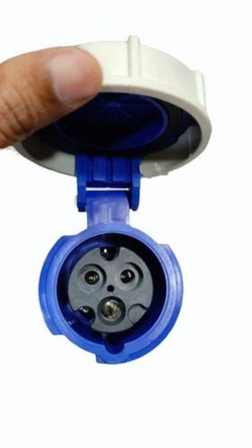 Blue 16 A 3 Pin Straight Socket Connector