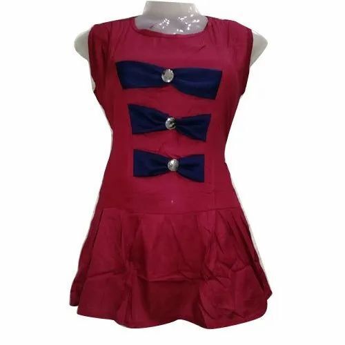 Ladies Sleeveless Plain Top