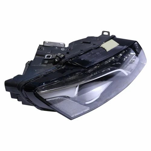 Audi Q5 Headlight