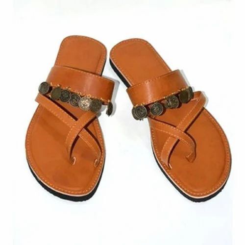 Ladies Traditional Kolhapuri Chappal