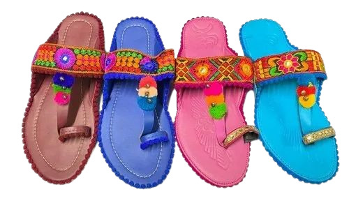 Women Colorful Kolhapuri Chappals