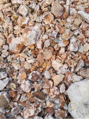 Quartzite Lumps - Shape: Block