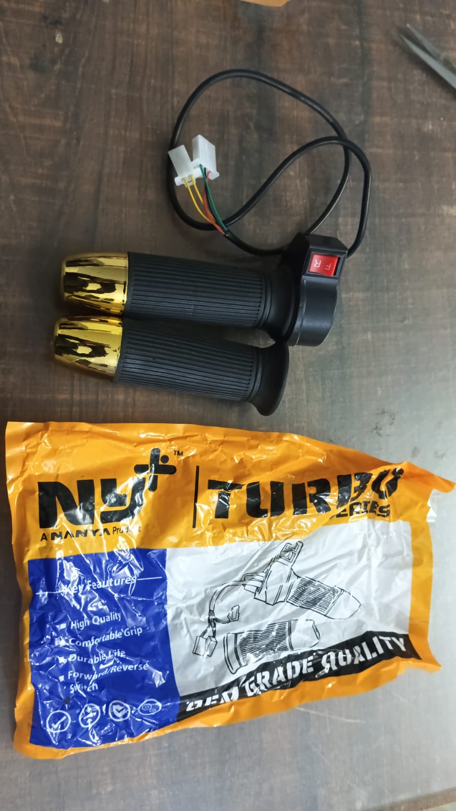 EVbuddy Throttle & Wiring Harness Kit 