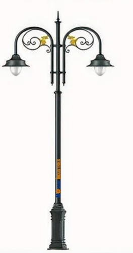 4.5 M Decorative Lighting Pole - Color Temperature: 3500 Kelvin (K)