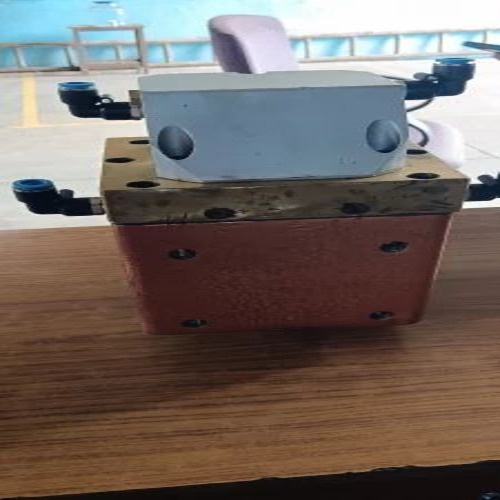 Electrode Housing For Seam