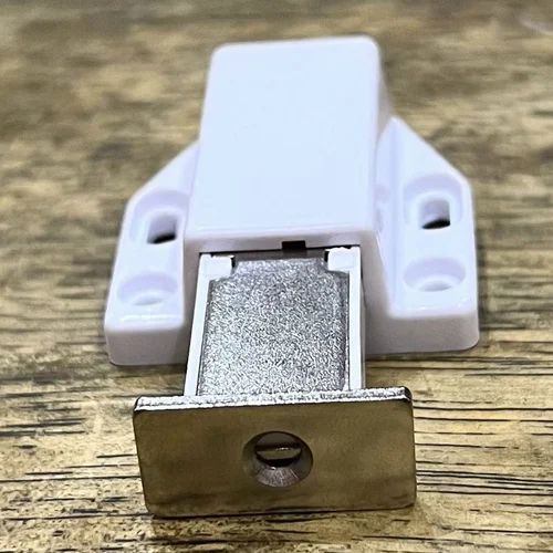 3.5 Inch Soft Close Push Magnet Door Fitting