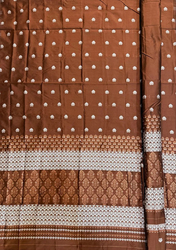 6M Zari Cotton Mekhela Chadar - Feature: Elegant Look